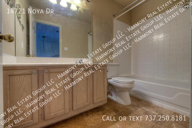 Building Photo - 14721 Noya Dr