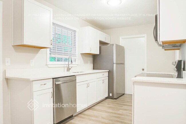 Building Photo - 3610 Warbler Dr