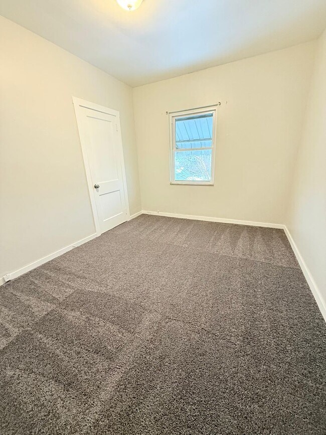 Building Photo - Beautiful 3BD/1BA Single Family Home – Newly Remodeled!