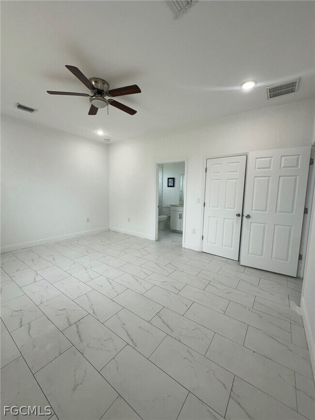 Building Photo - 5134 Bristo St