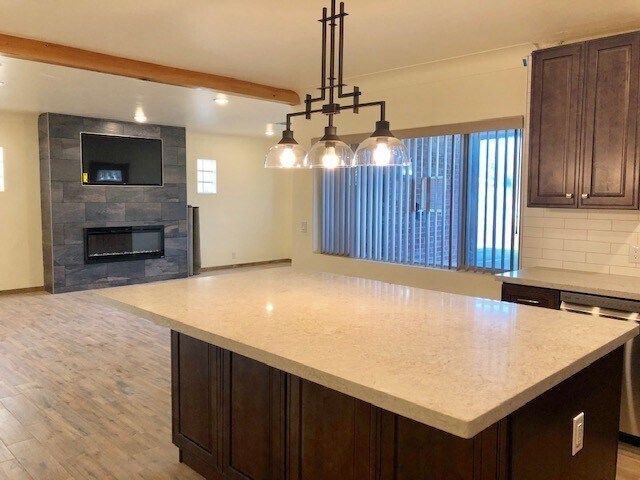Building Photo - Gorgeous fully remodeled in Central Tucson - Pre Lease August 2026