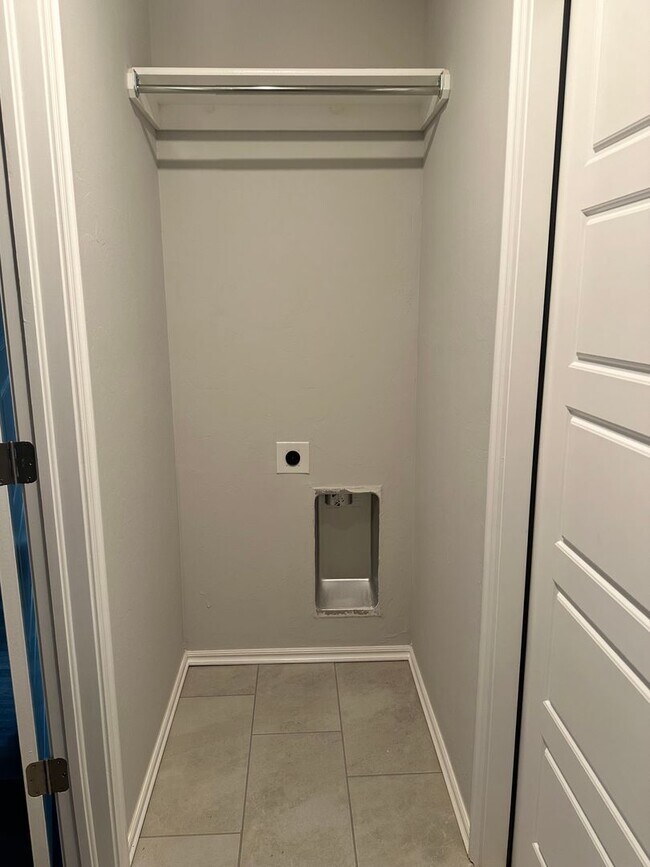 Building Photo - 1st Month Free!