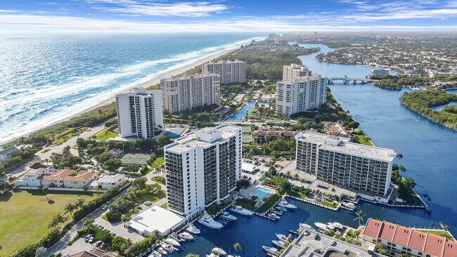 Building Photo - 4748 S Ocean Blvd