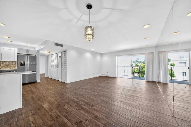 Building Photo - 3642 NE 171 St