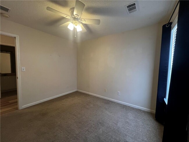 Building Photo - 5454 Medlock Corners Dr