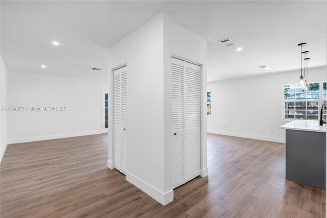 Building Photo - 9730 SW 161st St