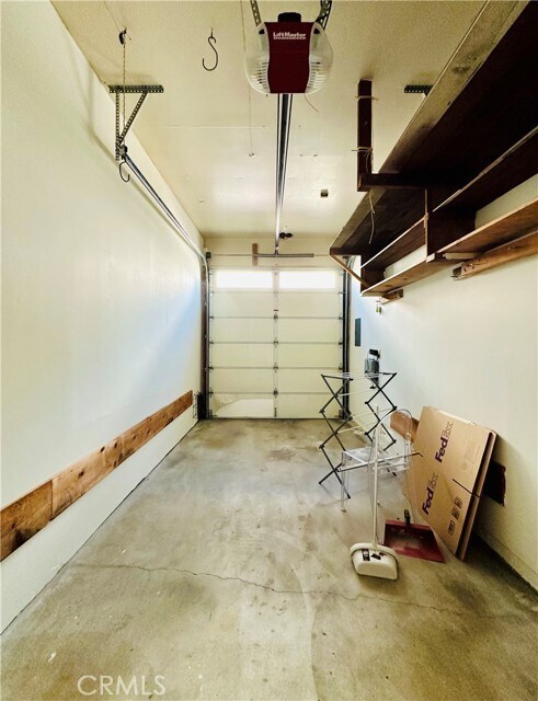 Building Photo - 28 20th Ct