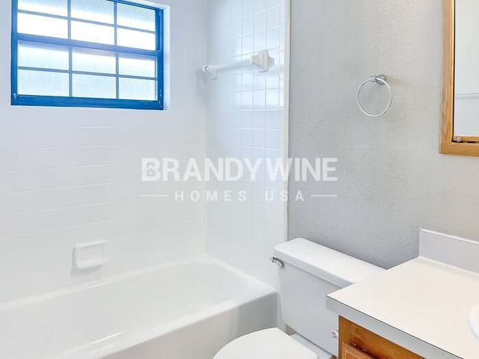 Building Photo - 3570 Barbizon Ct