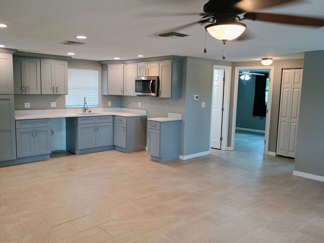 Building Photo - 6737 Udell Ln
