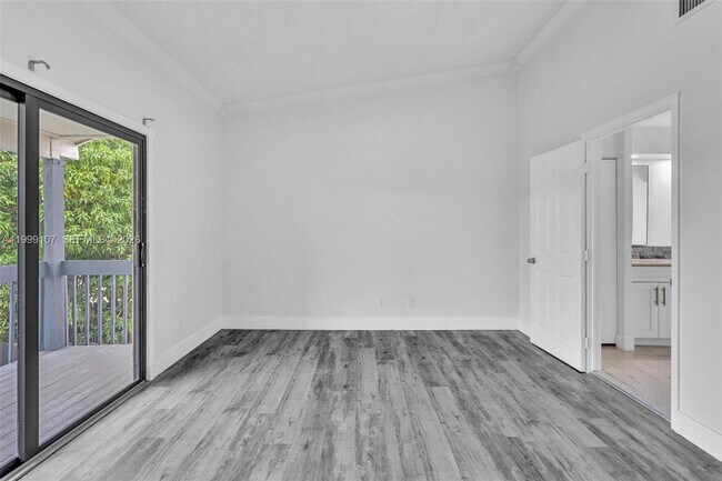 Building Photo - 17532 NW 61st Ct N