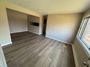 Building Photo - Fairview Apartments