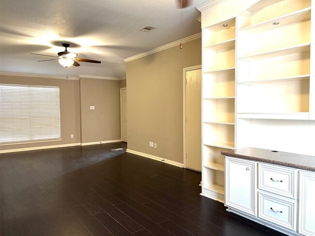 Building Photo - 5707 Onia Ln