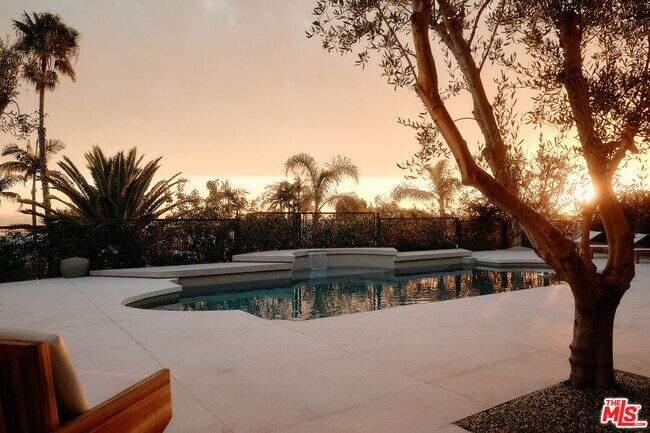 Building Photo - 1705 Carla Ridge