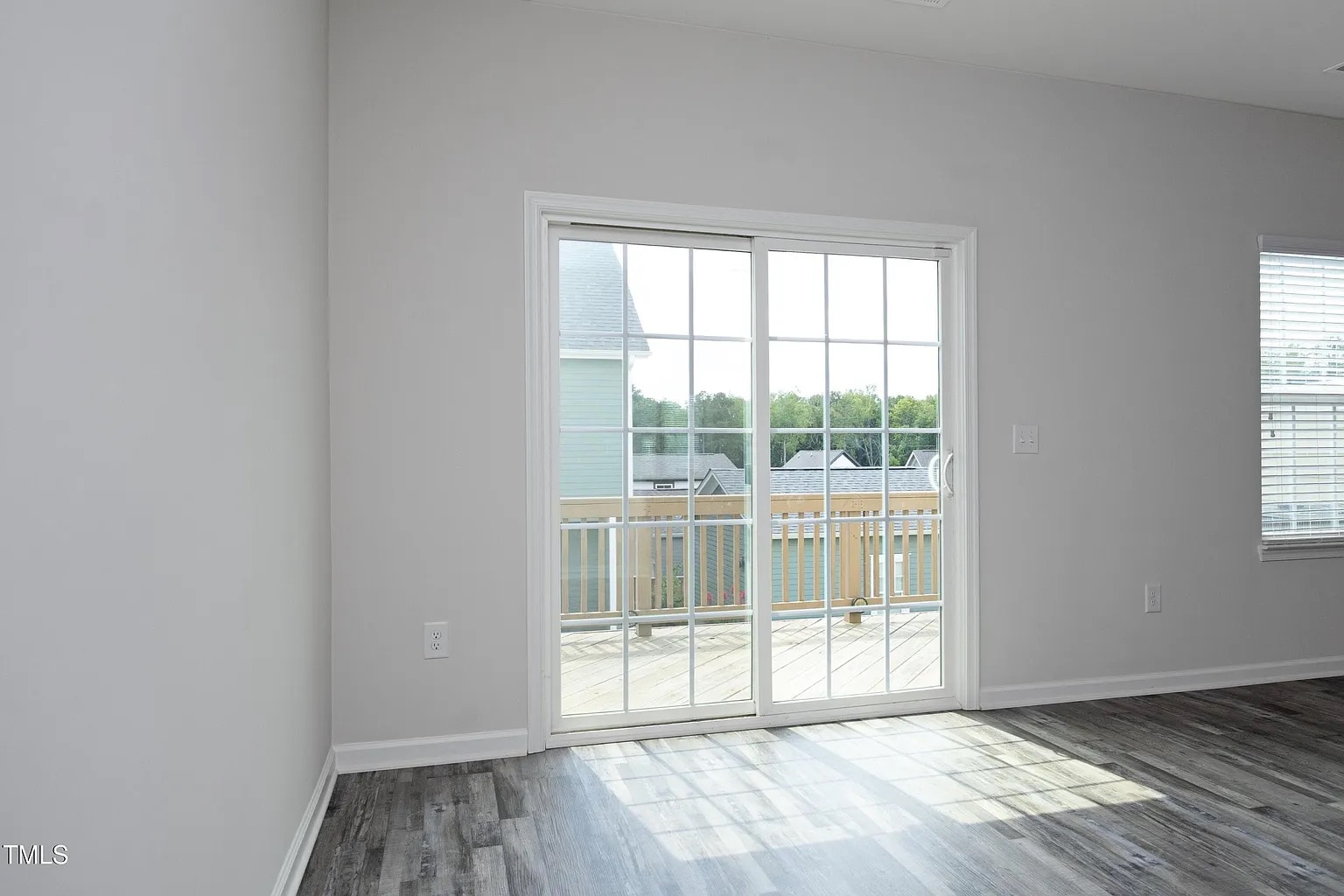 Building Photo - Room in Townhome on Excelsior Grand Ave