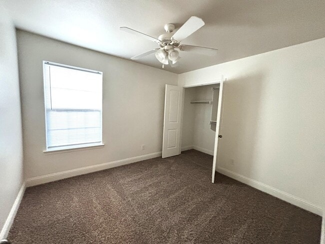 Building Photo - 5521 111th St