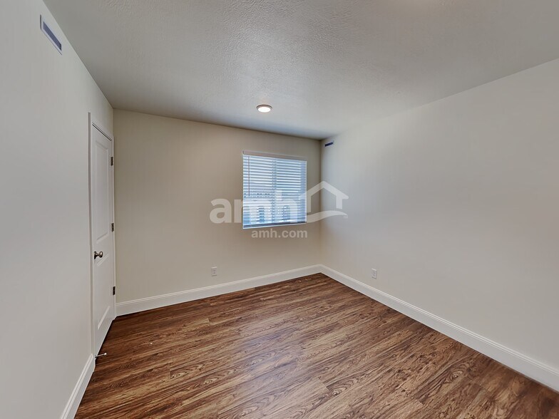 Building Photo - 2605 W 3290 S