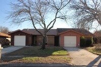 Building Photo - 2114 Spicewood Dr