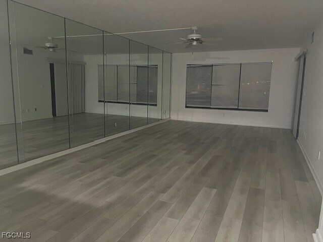 Building Photo - 12498 Riverside Dr