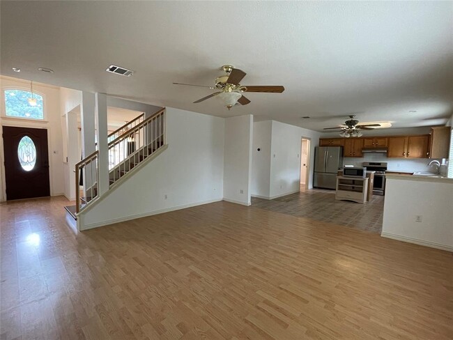 Building Photo - 2215 Ada Ln