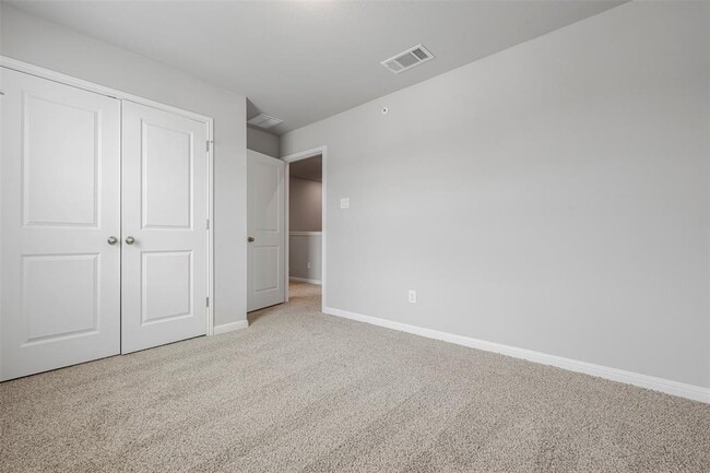Building Photo - 104 Cinnabar Ln