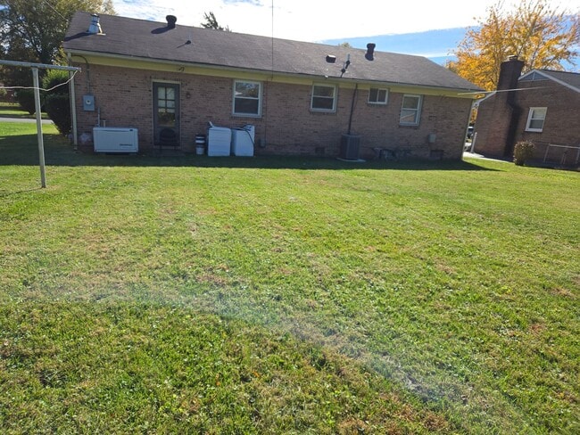 Building Photo - **4706 Glenspring Road, Henrico, VA – Move...