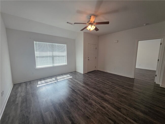 Building Photo - 320 Westbrook Ct