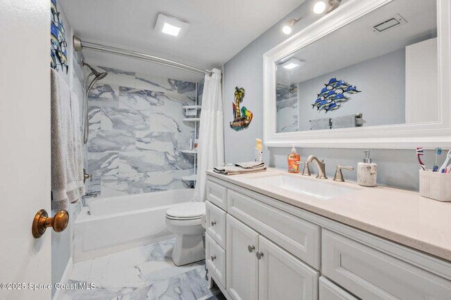 Building Photo - Oceanfront Oasis