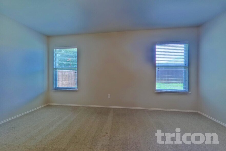 Building Photo - 12632 Shady Cedar Dr