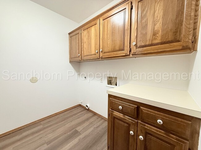 Building Photo - For Lease | South Tulsa Duplex | Available Now!