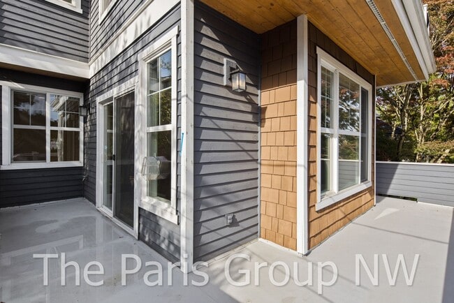 Building Photo - Marvelous Madison Valley Home * Central A/...