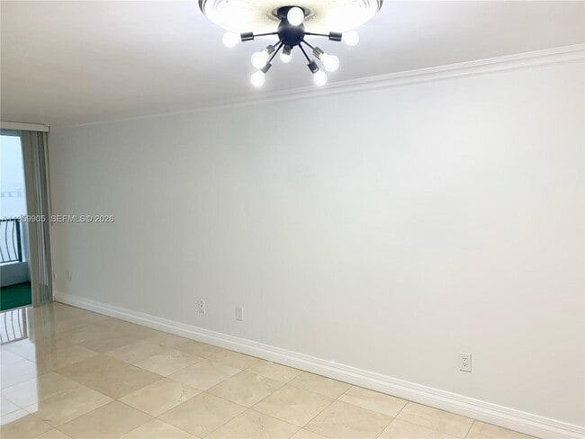 Building Photo - 555 NE 15th St