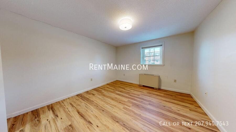 Building Photo - 33 Longrale Park