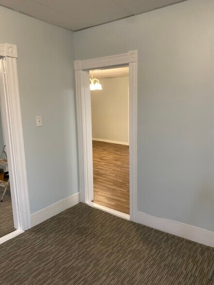 Entrance to Kitchen - 114 Hampson St