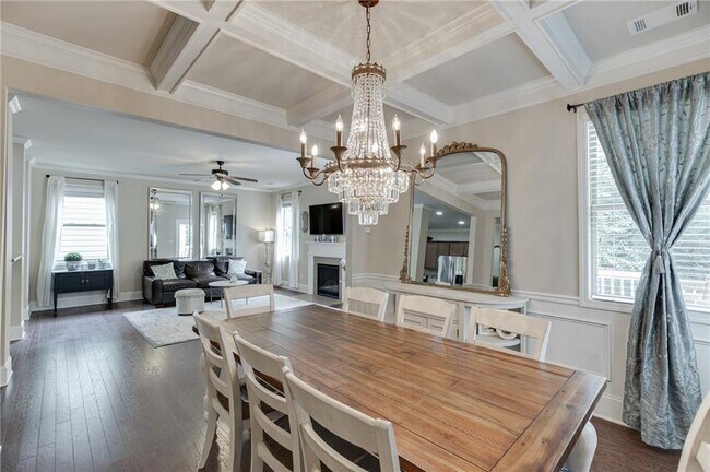 Building Photo - 6896 Big Sky Dr