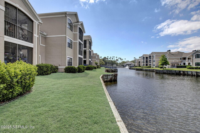 Building Photo - 700 Boardwalk Dr