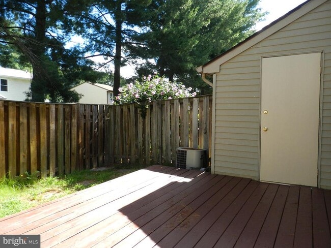 Building Photo - 5149 Dominion Dr