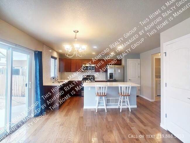 Building Photo - 6156 Cast Iron Dr