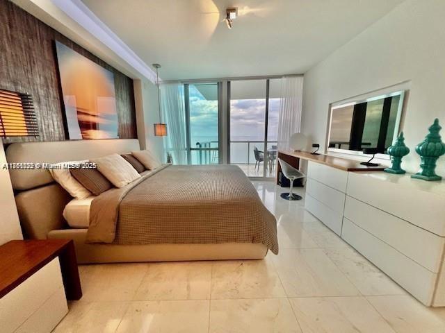 Building Photo - 17121 Collins Ave