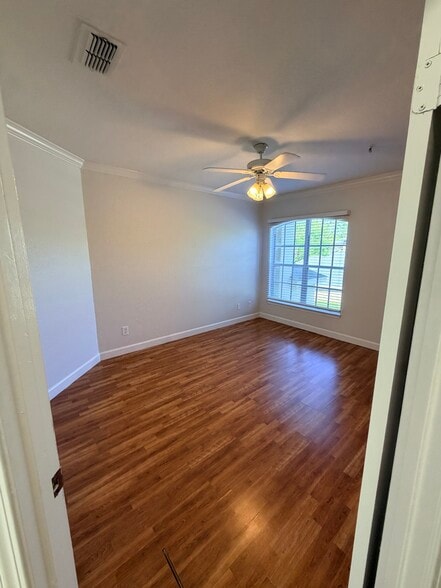 Building Photo - 1701 The Greens Way