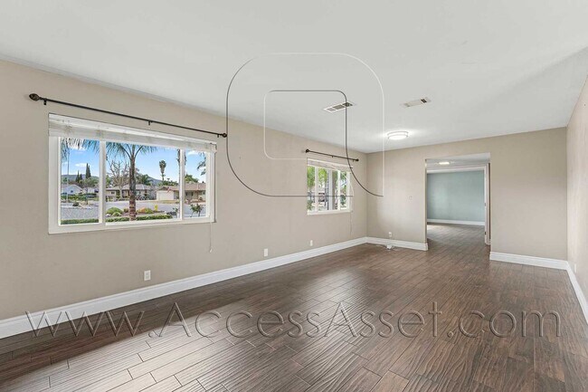 Building Photo - Beautiful 3BR/2BA Home In Hemet With Lush Backyard & Fruit Trees!