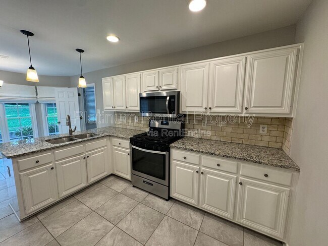 Building Photo - 3250 Hopewell Chase Dr