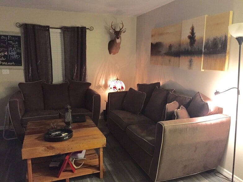 Guest House Living Room - 12408 Trailblazer Dr