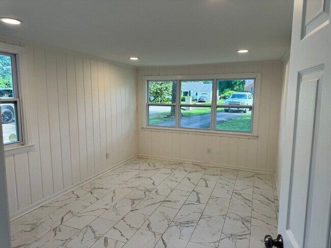 Building Photo - Cute 3BR Home in the Heart of Nashville