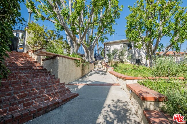 Building Photo - 14563 Round Valley Dr