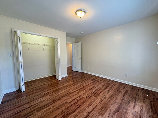 Building Photo - 3 Bedroom, 2 Bathroom House in Winston-Salem!