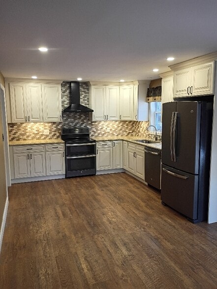 Building Photo - 2109 Fonderwhite Rd