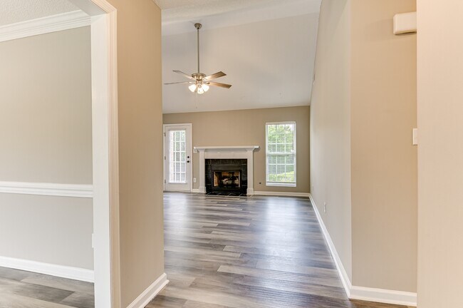 Building Photo - 4416 Hatteras Dr