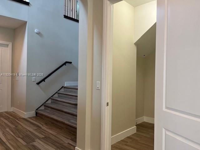 Building Photo - 9140 Meridian Dr E