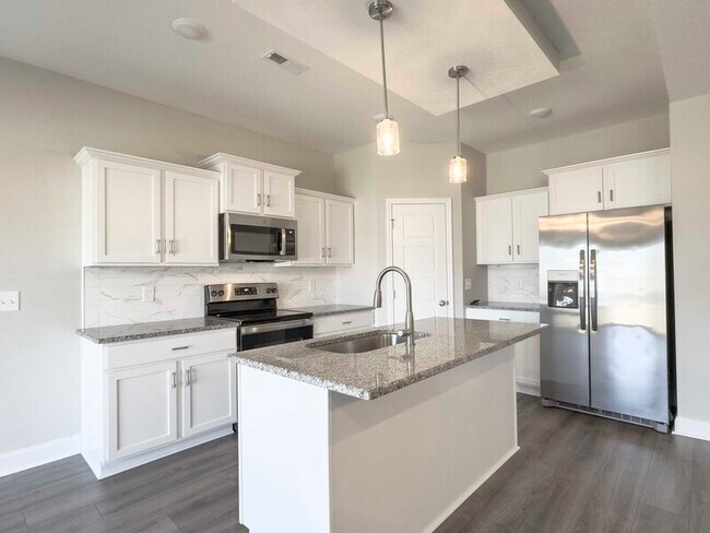 Building Photo - 290 Elwell Rd