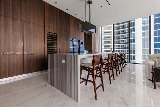 Building Photo - 17141 Collins Ave